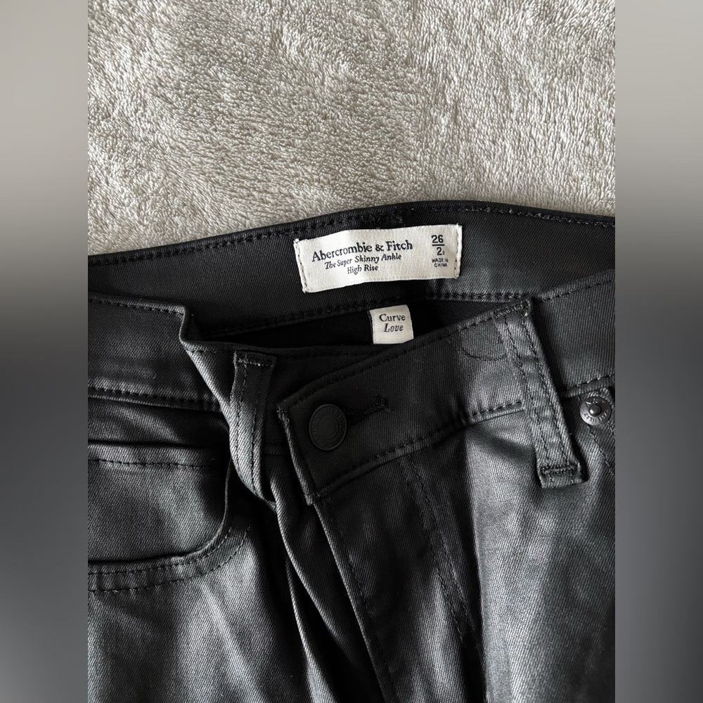 Abercrombie & Fitch Super Skinny High-Rise - Picture 3 of 3